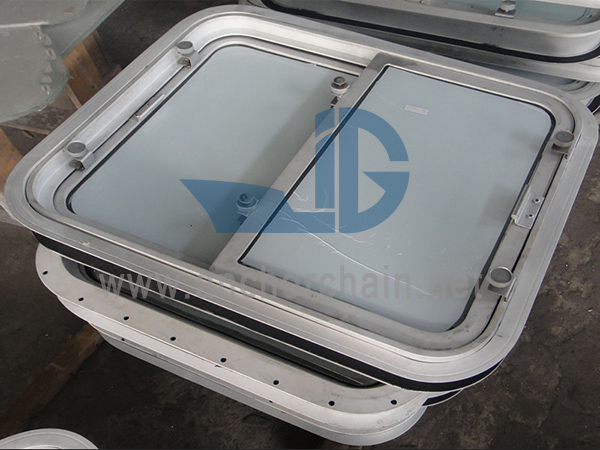 Let aluminium marine skydevindue